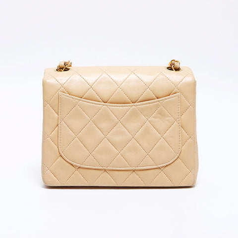 香奈儿（Chanel Minimimatelasse）连锁lambskin No. 5 2000肩袋米色WS12548