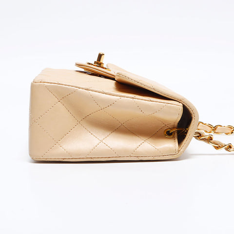 香奈儿（Chanel Minimimatelasse）连锁lambskin No. 5 2000肩袋米色WS12548