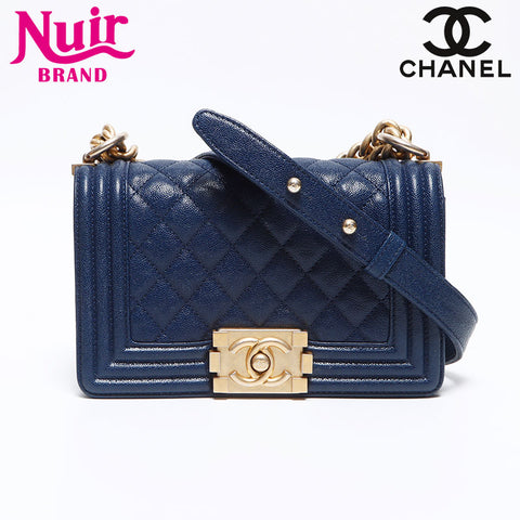 Chanel Chanel Boy Chanel Small Caviar Skin n ° 26 2017-2018 Bag d'épaule Navy WS12553