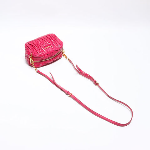 Miu Miu Vitello Shine Leather Matelasse Shoulder Bag pink WS12602