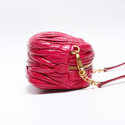 miu miu miu vittero shine皮革马特斯肩袋粉红色WS12602