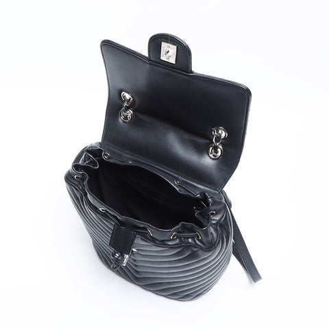 CHANEL 22 V Stitch Chain Backpack Â· Daypack black WS12896