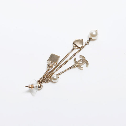 CHANEL B18 Icon Motif COCO Mark Pierce gold WS12897