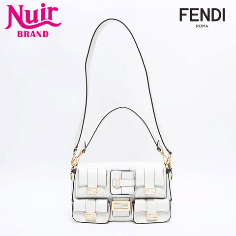 フェンディ FENDI マルチポケット レザー バケット ショルダーバッグ ホワイト WS12944