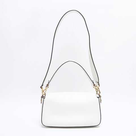 フェンディ FENDI マルチポケット レザー バケット ショルダーバッグ ホワイト WS12944