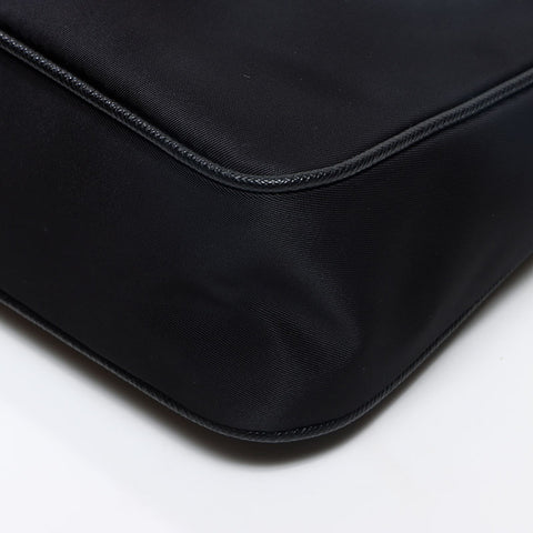 プラダ PRADA 三角ロゴタグ ナイロン Re-Edition 2005 2way ショルダーバッグ ブラック WS13046