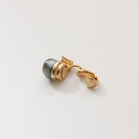 Christian Dior Pearl rhinestone Earring gold WS13119