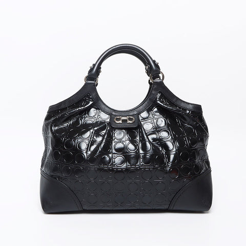 サルヴァトーレフェラガモ Salvatore Ferragamo ガンチーニ エンボス加工 シルバー金具 ハンドバッグ ブラック WS13122