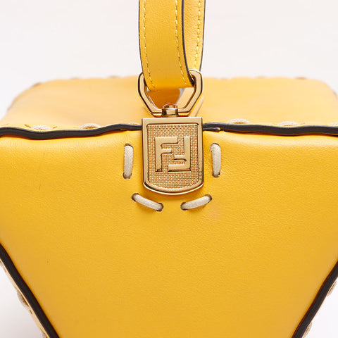 フェンディ FENDI トライアングル セレリア ショルダーバッグ イエロー WS13163