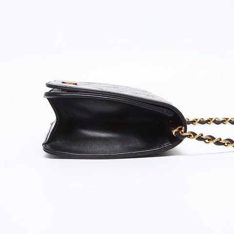 CHANEL Pushlock Lambskin Matelasse 1999-2000 Shoulder Bag black WS13167