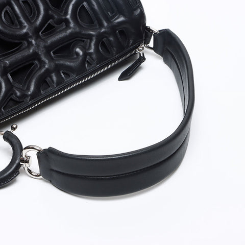 バーバリー BURBERRY ロンビ 2022ss レザー カットアウト ショルダーバッグ ブラック WS13263