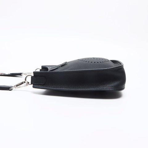 HERMES Evelyn TPM Y stamp Togo Amazon Shoulder Bag black WS13300