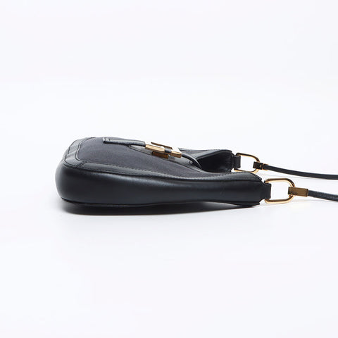GUCCI Canvas logo Shoulder Bag black WS13308