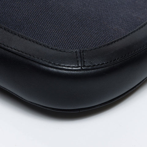 GUCCI Canvas logo Shoulder Bag black WS13308