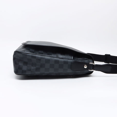 LOUIS VUITTON 2012 Damier Graphite District PM NM Shoulder Bag black WS13312