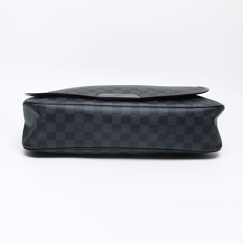 LOUIS VUITTON 2012 Damier Graphite District PM NM Shoulder Bag black WS13312