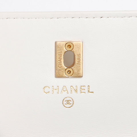 シャネル CHANEL マトラッセ ターンロック チェーンウォレット ショルダーバッグ ホワイト WS13353