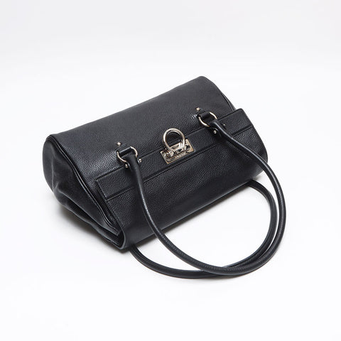 Salvatore Ferragamo Leather Gancini Shoulder Bag black WS13402