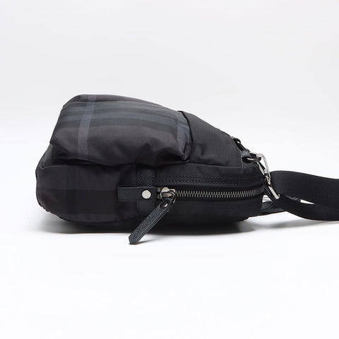 バーバリー BURBERRY チェック ブリーフケース ビシネスバッグ ナイロン ショルダーバッグ ブラック WS13450