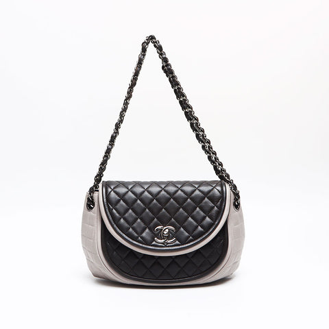 CHANEL 18th Matelasse 25 ChainShoulder Bag Shoulder Bag black WS13482