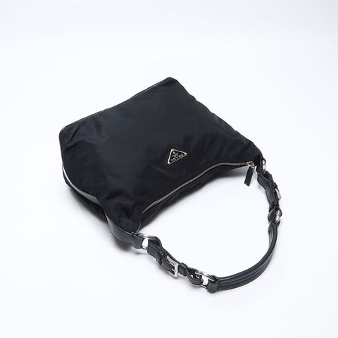 プラダ PRADA トライアングルロゴ ナイロン ショルダーバッグ ブラック WS13551