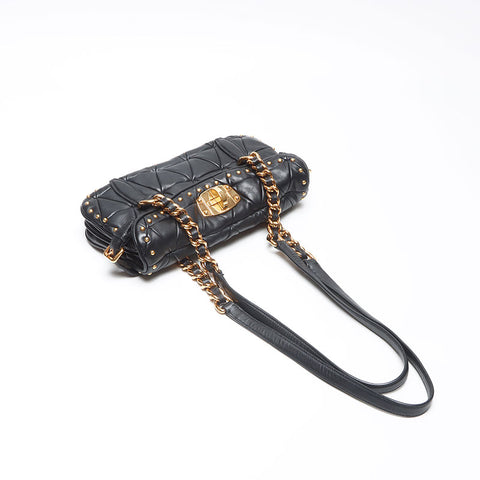 ミュウ ミュウ Miu Miu チェーン レザー スタッズ キルティング ショルダーバッグ ブラック WS13576