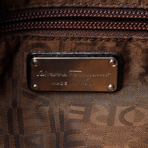サルヴァトーレフェラガモ Salvatore Ferragamo ガンチーニ レザー ショルダーバッグ ブラック WS13590
