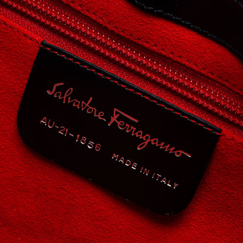 Salvatore Ferragamo Gancini embossed one belt Shoulder Bag black WS13592