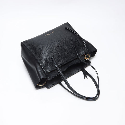 Salvatore Ferragamo Leather Amy Handbag black WS13594