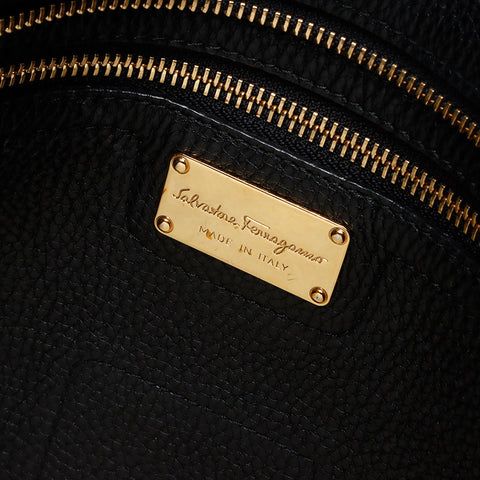 Salvatore Ferragamo Leather Amy Handbag black WS13594