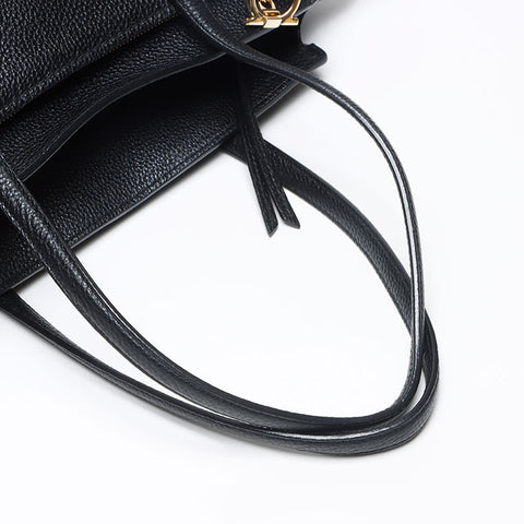 Salvatore Ferragamo Leather Amy Handbag black WS13594