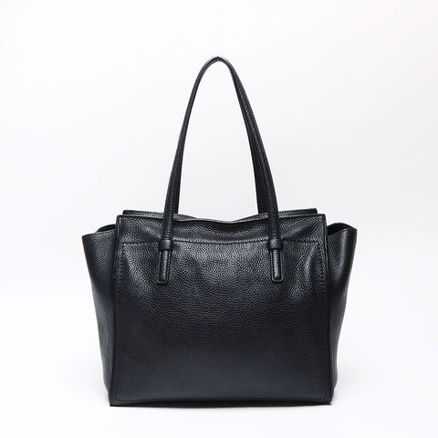 Salvatore Ferragamo Leather Amy Handbag black WS13594