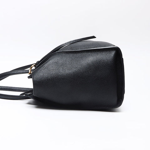 Salvatore Ferragamo Leder Amy Handtasche schwarz WS13594