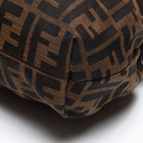 フェンディ FENDI ズッカ ショルダーバッグ ブラウン WS13611
