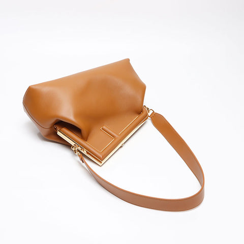 フェンディ FENDI レザー ファースト ショルダーバッグ ブラウン WS13616