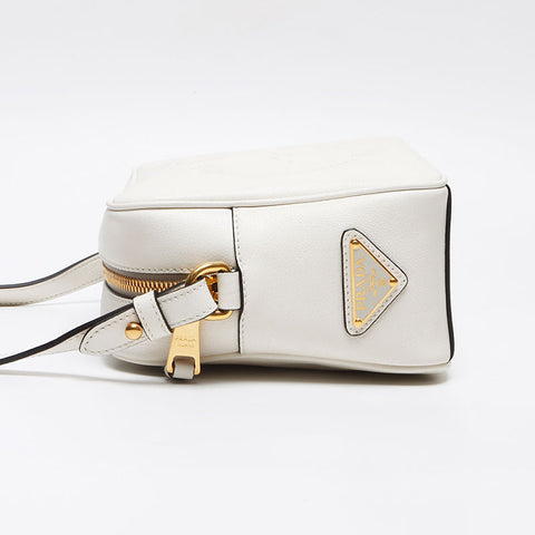 プラダ PRADA グレースカーフ レザー ロゴ ショルダーバッグ ホワイト WS13621