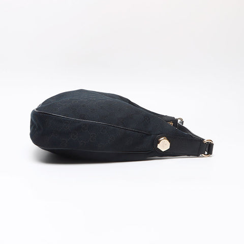 GUCCI GG canvas Shoulder Bag black WS13634