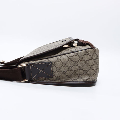 GUCCI GG canvas GG Supreme messenger bag crossbody Shoulder Bag beige WS13636