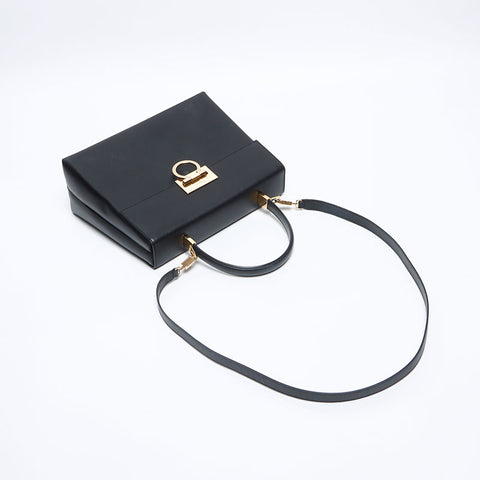 サルヴァトーレフェラガモ Salvatore Ferragamo ガンチーニ 2WAY ハンドバッグ ブラック WS13639