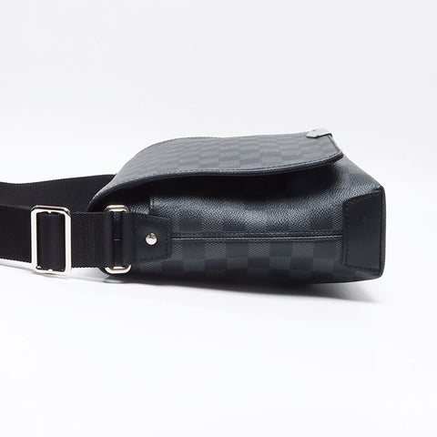 ルイ・ヴィトン LOUIS VUITTON グラフィット ディストリクトPM ダミエ ICチップ ショルダーバッグ ブラック WS13661