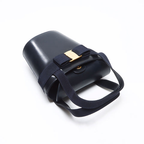 サルヴァトーレフェラガモ Salvatore Ferragamo ヴァラ レザー バケット ハンドバッグ ネイビー WS13666