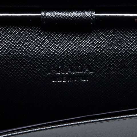 プラダ PRADA サフィアーノレザー トライアングルロゴ ジップ