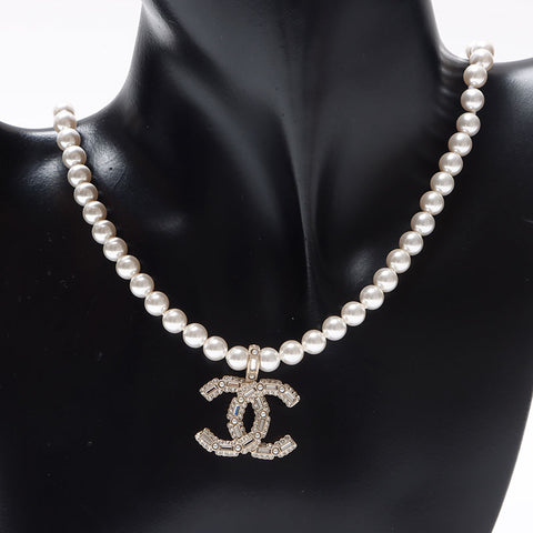 シャネル CHANEL ココマーク パール A24V 2024年 ネックレス ホワイト WS13682