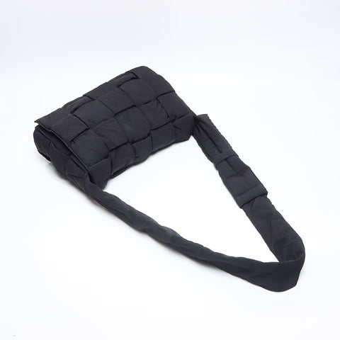 ボッテガヴェネタ BOTTEGAVENETA カッセト テック ナイロン ショルダーバッグ ブラック WS13708