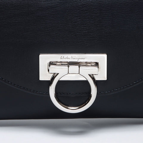 サルヴァトーレフェラガモ Salvatore Ferragamo ガンチーニ ポーチ ハンドバッグ ブラック WS13762