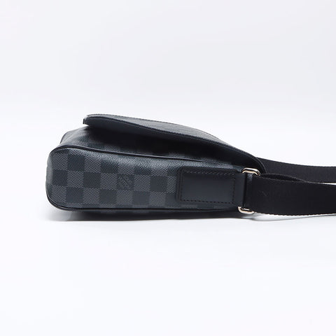 ルイ・ヴィトン LOUIS VUITTON ディストリクト ダミエ・グラフィット ショルダーバッグ ブラック WS13767