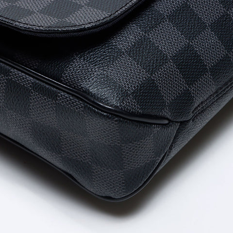 ルイ・ヴィトン LOUIS VUITTON ディストリクト ダミエ・グラフィット ショルダーバッグ ブラック WS13767