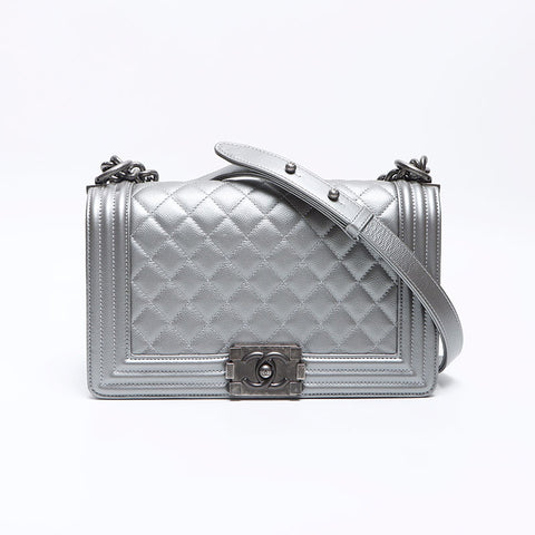 シャネル CHANEL 24番台 2016-2017 ボーイ シャネル キャビアスキン 25cm ガンメタリック ショルダーバッグ シルバー WS13772