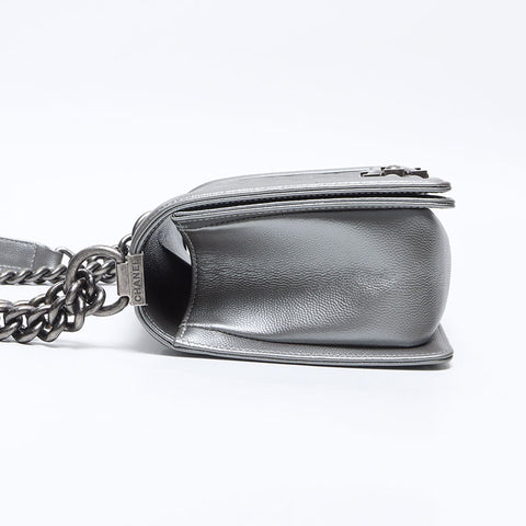 シャネル CHANEL 24番台 2016-2017 ボーイ シャネル キャビアスキン 25cm ガンメタリック ショルダーバッグ シルバー WS13772
