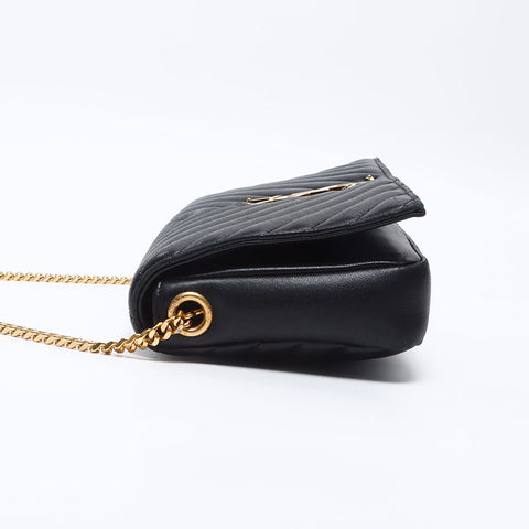 イヴ・サンローラン YVES SAINT LAURENT ステッチ ソフトレザー チェーンロゴ ショルダーバッグ ブラック WS13777